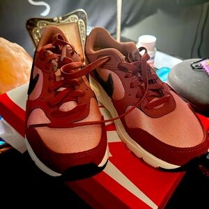 Nike Air Max SC SE Red Stardust Women's
Sneakers Size 6.5 FB8459-600New in box